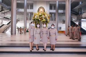 มรท.ร่วมรณรงค์แต่งกายในวันปฏิบัติราชการ