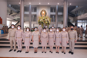 มรท.ร่วมรณรงค์แต่งกายในวันปฏิบัติราชการ