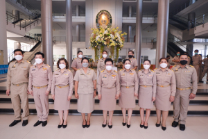มรท.ร่วมรณรงค์แต่งกายในวันปฏิบัติราชการ