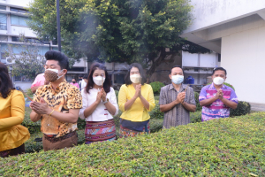 งานรวมใจชาวเทพสตรี โชคดีปีขาล 2565