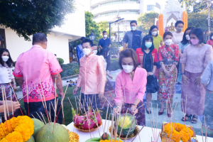 งานรวมใจชาวเทพสตรี โชคดีปีขาล 2565
