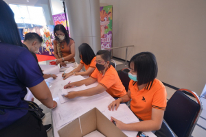 งานรวมใจชาวเทพสตรี โชคดีปีขาล 2565