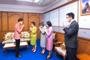 มรท.คารวะขอพรปีใหม่ ผวจ.ลพบุรี หัวหน้าส่วนราชการ และคุณอำนวย จั่นเงิน เนื่องในวันปีใหม่