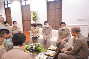 องคมนตรีตรวจเยี่ยมและติดตามผลการดำเนินงานโรงเรียนโครงการกองทุนการศึกษา โรงเรียนเครือข่าย โรงเรียนราชประชานุเคราะห์ 33 จ.ลพบุรี และให้เกียรติเปิดหอเกียรติยศ มหาวิทยาลัยราชภัฏเทพสตรี