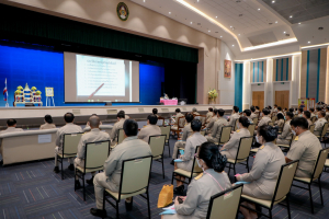องคมนตรีตรวจเยี่ยมและติดตามผลการดำเนินงานโรงเรียนโครงการกองทุนการศึกษา โรงเรียนเครือข่าย โรงเรียนราชประชานุเคราะห์ 33 จ.ลพบุรี และให้เกียรติเปิดหอเกียรติยศ มหาวิทยาลัยราชภัฏเทพสตรี