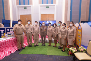 องคมนตรีตรวจเยี่ยมและติดตามผลการดำเนินงานโรงเรียนโครงการกองทุนการศึกษา โรงเรียนเครือข่าย โรงเรียนราชประชานุเคราะห์ 33 จ.ลพบุรี และให้เกียรติเปิดหอเกียรติยศ มหาวิทยาลัยราชภัฏเทพสตรี