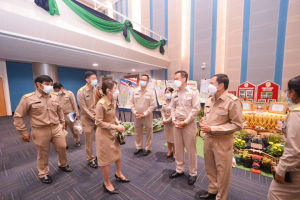 องคมนตรีตรวจเยี่ยมและติดตามผลการดำเนินงานโรงเรียนโครงการกองทุนการศึกษา โรงเรียนเครือข่าย โรงเรียนราชประชานุเคราะห์ 33 จ.ลพบุรี และให้เกียรติเปิดหอเกียรติยศ มหาวิทยาลัยราชภัฏเทพสตรี
