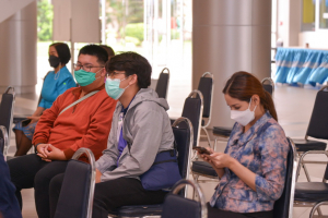การลงคะแนนหยั่งเสียงผู้มีสิทธิเข้ารับการสรรหาให้ดำรงตำแหน่งอธิการบดี มรท.