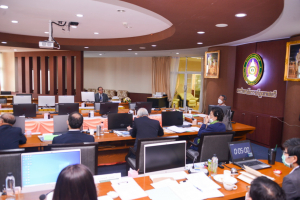 การแสดงวิสัยทัศน์ของผู้มีสิทธิเข้ารับการสรรหาให้ดำรงตำแหน่งอธิการบดี มรท.ต่อคณะกรรมการสรรหาฯ