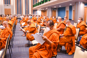 อธิการบดีร่วมพิธีเปิดการประชุมพระสังฆาธิการในเขตปกครองคณะสงฆ์อำเภอเมืองลพบุรีฯ