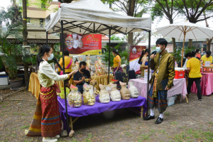 การเสวนาวิชาการ สืบสานงานศิลป์ แผ่นดินสมเด็จพระนารายณ์มหาราชฯ