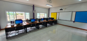 มรท.รับเสด็จสมเด็จพระเทพฯ เสด็จฯ ติดตามผลการดำเนินงาน รร.ตชด.บ้านเขาสารภี จ.สระแก้ว