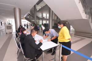 การลงคะแนนหยั่งเสียงผู้มีสิทธิเข้ารับการสรรหาเป็น ผอ.สำนักศิลปะและวัฒนธรรม