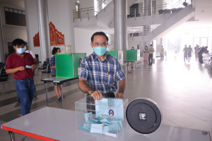 การลงคะแนนหยั่งเสียงผู้มีสิทธิเข้ารับการสรรหาเป็น ผอ.สำนักศิลปะและวัฒนธรรม