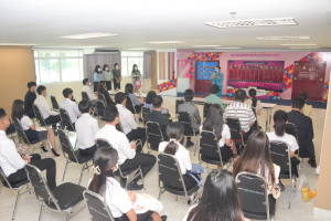 มนส.จัดพิธีมอบรางวัลให้แก่ นศ.คณะมนุษยศาสตร์ฯ ประจำปีการศึกษา 2564