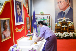 สำนักวิทยบริการฯ จัดพิธีเนื่องในวันคล้ายวันพระราชสมภพสมเด็จพระกนิษฐาธิราชเจ้า กรมสมเด็จพระเทพรัตนราชสุดาฯ สยามบรมราชกุมารี