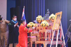 รร.สาธิต มรท. จัดพิธีมอบประกาศนียบัตรการสำเร็จการศึกษาแก่นักเรียนสาธิต ม.3 และ ม.6