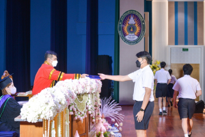 รร.สาธิต มรท. จัดพิธีมอบประกาศนียบัตรการสำเร็จการศึกษาแก่นักเรียนสาธิต ม.3 และ ม.6