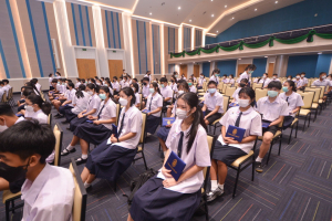 รร.สาธิต มรท. จัดพิธีมอบประกาศนียบัตรการสำเร็จการศึกษาแก่นักเรียนสาธิต ม.3 และ ม.6