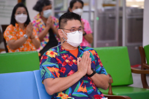 สำนักวิทยบริการฯ จัดพิธีทำบุญเนื่องในโอกาสประเพณีวันสงกรานต์