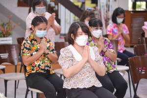 สำนักวิทยบริการฯ จัดพิธีทำบุญเนื่องในโอกาสประเพณีวันสงกรานต์