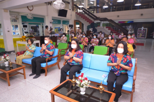 สำนักวิทยบริการฯ จัดพิธีทำบุญเนื่องในโอกาสประเพณีวันสงกรานต์