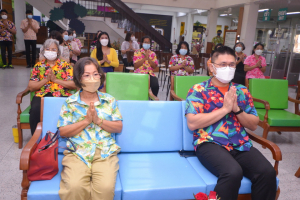 สำนักวิทยบริการฯ จัดพิธีทำบุญเนื่องในโอกาสประเพณีวันสงกรานต์