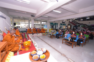 สำนักวิทยบริการฯ จัดพิธีทำบุญเนื่องในโอกาสประเพณีวันสงกรานต์