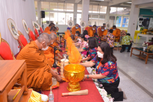 สำนักวิทยบริการฯ จัดพิธีทำบุญเนื่องในโอกาสประเพณีวันสงกรานต์