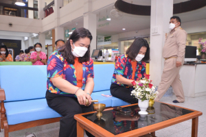 สำนักวิทยบริการฯ จัดพิธีทำบุญเนื่องในโอกาสประเพณีวันสงกรานต์