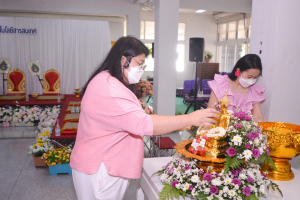 สำนักวิทยบริการฯ จัดพิธีทำบุญเนื่องในโอกาสประเพณีวันสงกรานต์