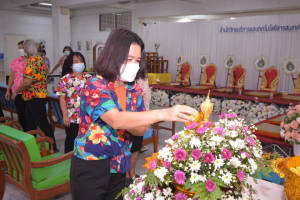 สำนักวิทยบริการฯ จัดพิธีทำบุญเนื่องในโอกาสประเพณีวันสงกรานต์