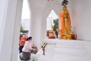 งานทำบุญกลางบ้าน สืบสานประเพณีสงกรานต์