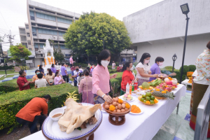 งานทำบุญกลางบ้าน สืบสานประเพณีสงกรานต์