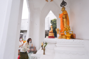 งานทำบุญกลางบ้าน สืบสานประเพณีสงกรานต์