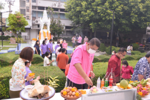 งานทำบุญกลางบ้าน สืบสานประเพณีสงกรานต์