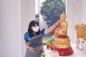 งานทำบุญกลางบ้าน สืบสานประเพณีสงกรานต์