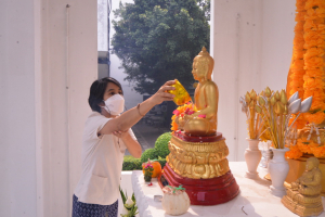 งานทำบุญกลางบ้าน สืบสานประเพณีสงกรานต์
