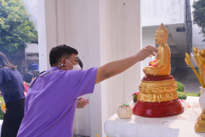งานทำบุญกลางบ้าน สืบสานประเพณีสงกรานต์