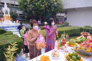 งานทำบุญกลางบ้าน สืบสานประเพณีสงกรานต์