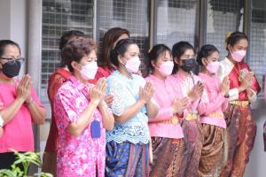 งานทำบุญกลางบ้าน สืบสานประเพณีสงกรานต์