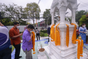 งานทำบุญกลางบ้าน สืบสานประเพณีสงกรานต์
