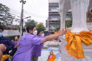 งานทำบุญกลางบ้าน สืบสานประเพณีสงกรานต์