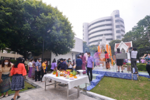 งานทำบุญกลางบ้าน สืบสานประเพณีสงกรานต์