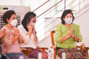 งานทำบุญกลางบ้าน สืบสานประเพณีสงกรานต์