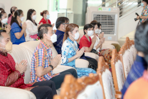งานทำบุญกลางบ้าน สืบสานประเพณีสงกรานต์