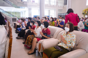 งานทำบุญกลางบ้าน สืบสานประเพณีสงกรานต์