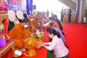 งานทำบุญกลางบ้าน สืบสานประเพณีสงกรานต์