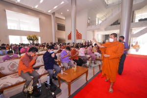 งานทำบุญกลางบ้าน สืบสานประเพณีสงกรานต์