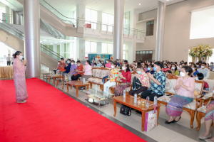 งานทำบุญกลางบ้าน สืบสานประเพณีสงกรานต์